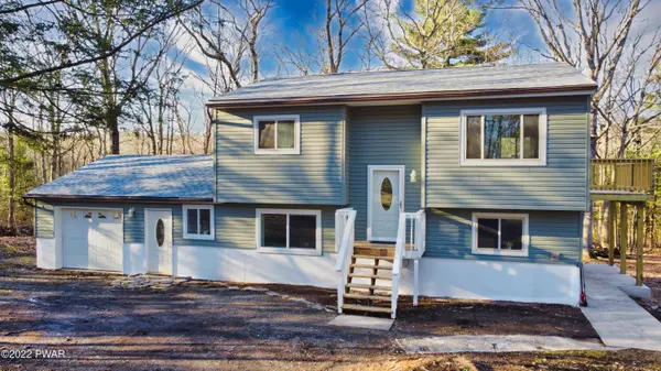 232 Lake Forest DR, Dingmans Ferry, PA 18328