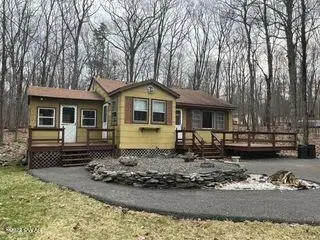 172 Sunnylands RD, Milford, PA 18337