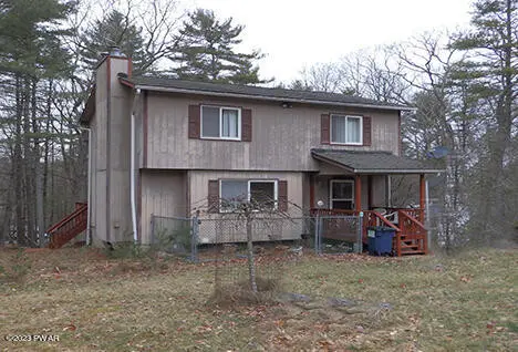 126 Hickory RD, Dingmans Ferry, PA 18328