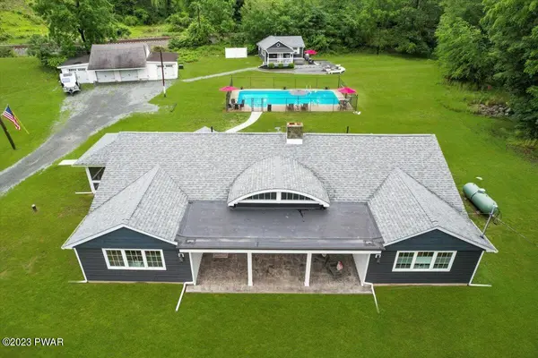 108 Bluestone BLVD, Millrift, PA 18340