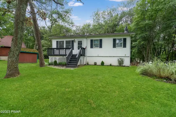 108 Heather Hill RD, Dingmans Ferry, PA 18328
