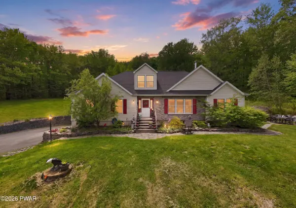 58 Thunderbird RD, Pleasant Mount, PA 18453