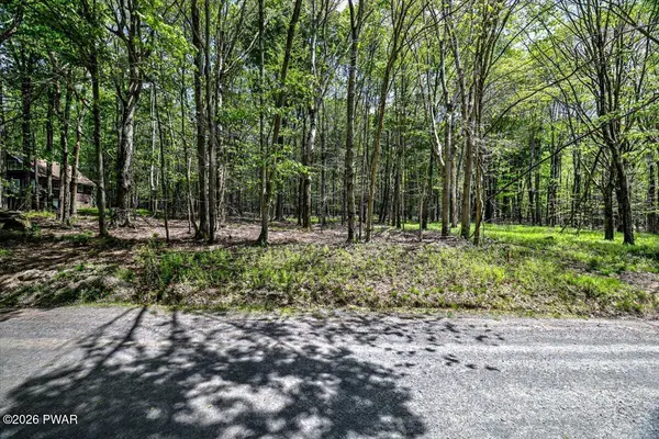 Lot 1012 Spotted Fawn DR, Greentown, PA 18426