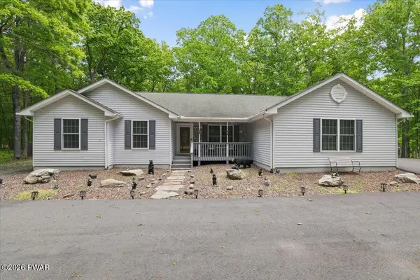 164 Rainbow DR, Lackawaxen, PA 18435