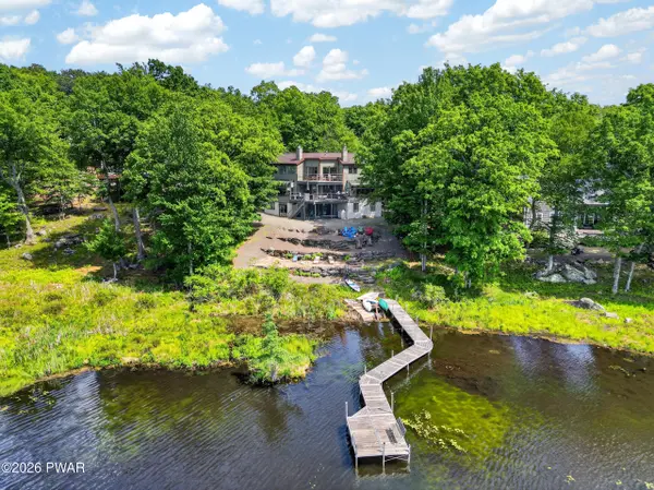 107 Bass CT, Lackawaxen, PA 18435