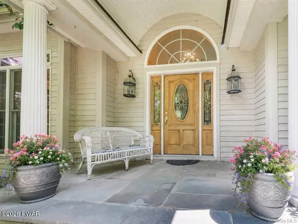 101 Azalea CT, Milford, PA 18337