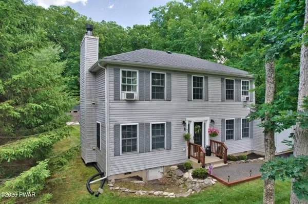 195 Marcel DR, Dingmans Ferry, PA 18328