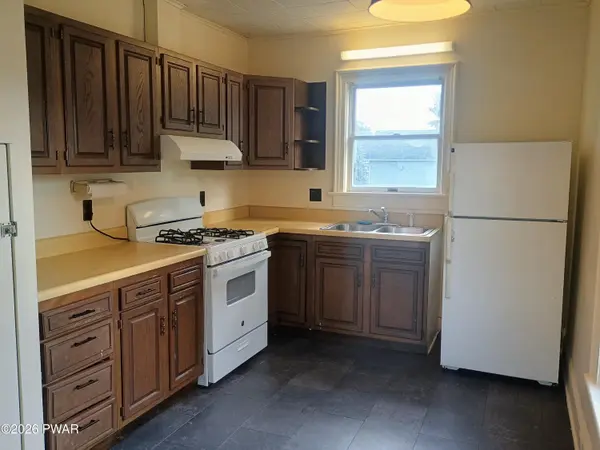 205 Avenue N, Matamoras, PA 18336