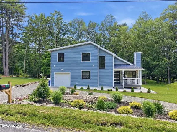 105 Aspen DR, Tannersville, PA 18372