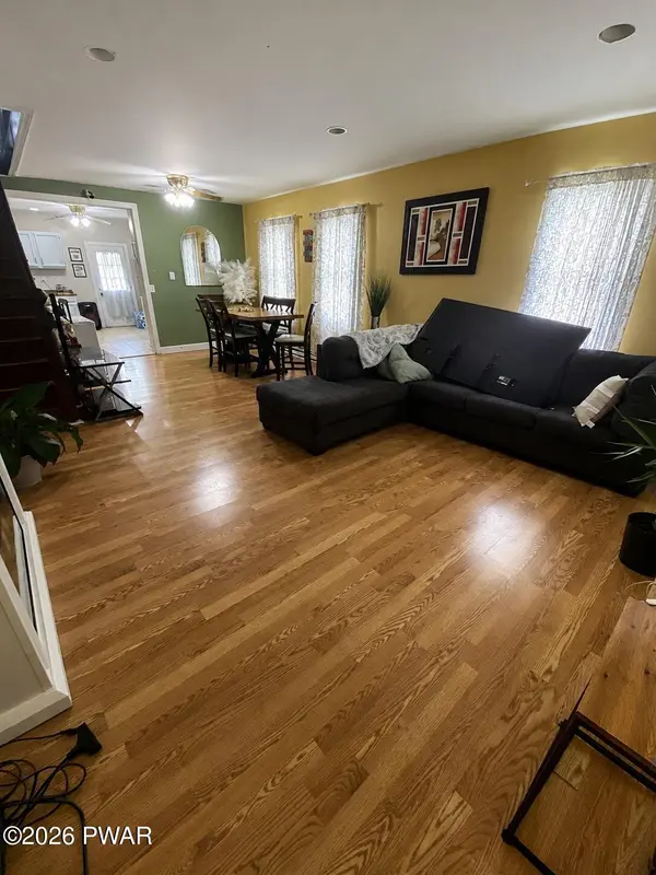 201-203 Erie ST, White Haven, PA 18661