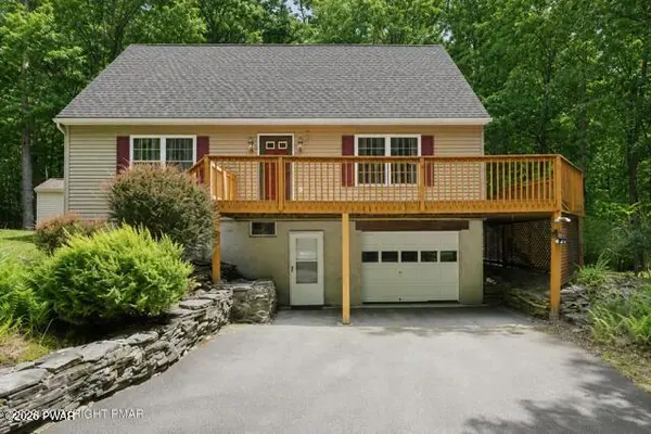 30 Juniper WAY, Hawley, PA 18428