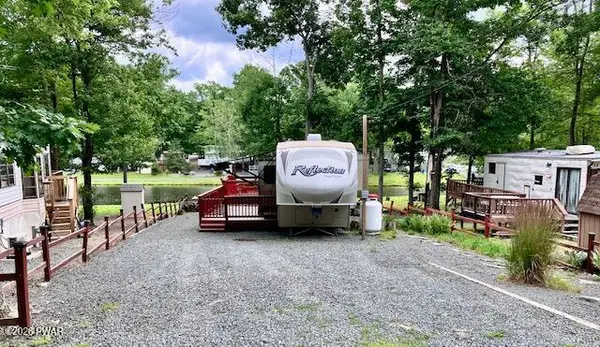 151 Village DR, Milford, PA 18337