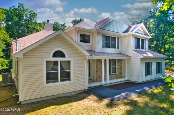 105 Seneca CT, Milford, PA 18337