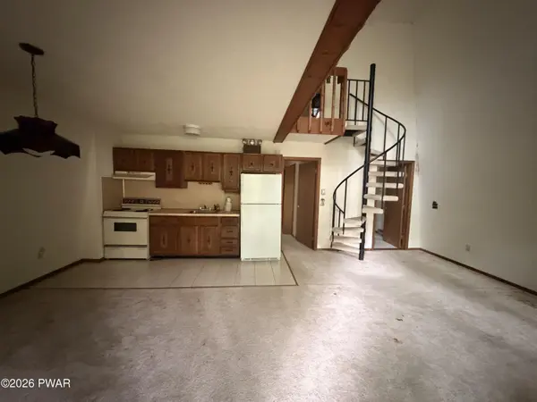4530 Briarcliff TER, Tobyhanna, PA 18466