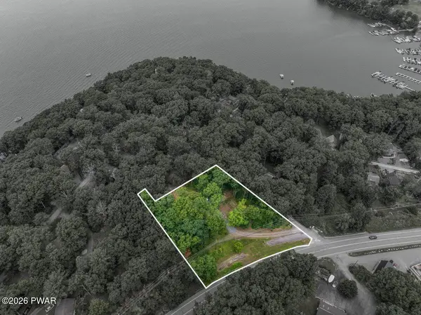 104 & 106 Lake Hill CT, Hawley, PA 18428