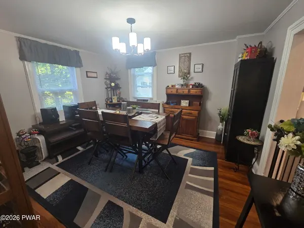 407 Avenue L, Matamoras, PA 18336