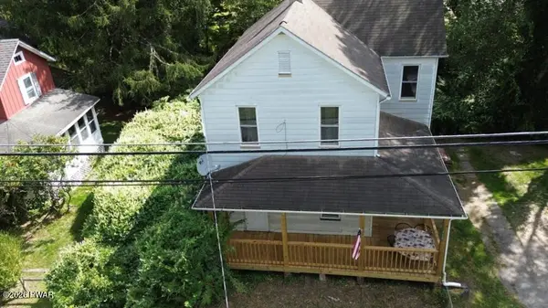914 Main ST, Newfoundland, PA 18445