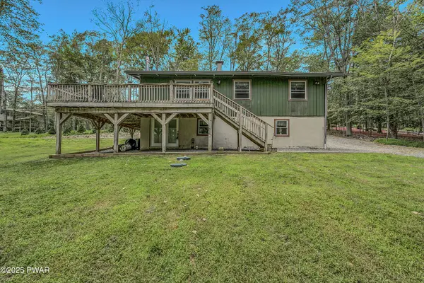 103 Ash LN, Greentown, PA 18426