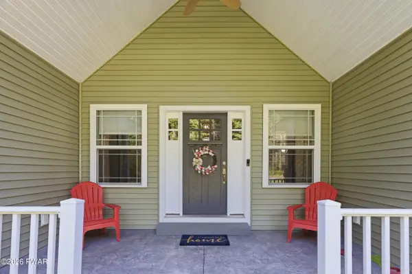 76 Horseshoe DR, Honesdale, PA 18431