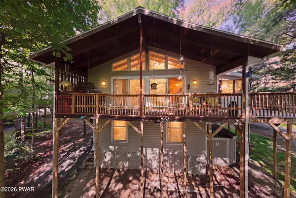 21 Brookfield RD, Lake Ariel, PA 18436