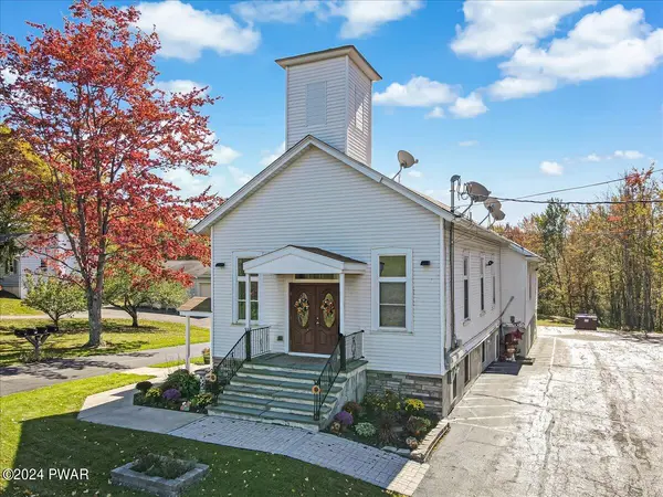186 Ledgedale RD, Lake Ariel, PA 18436