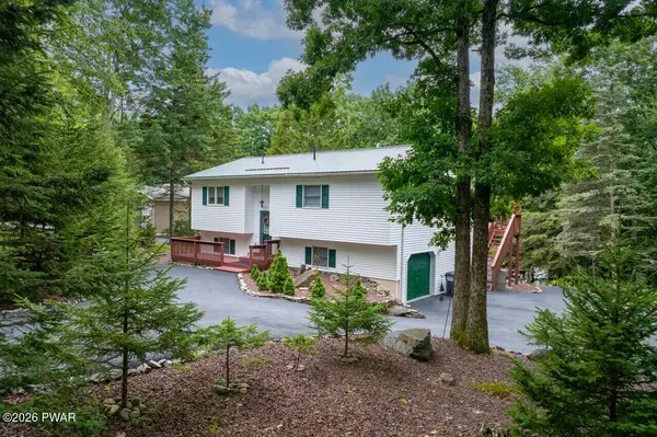146 Spruce Lake DR, Milford, PA 18337