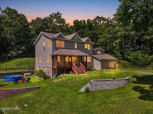 107 Fowler LN, Shohola, PA 18458