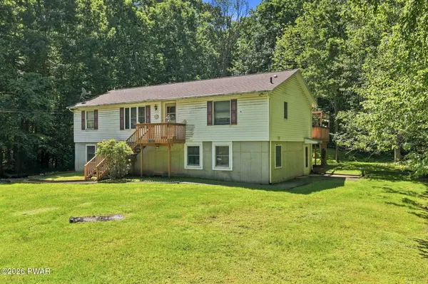 147 Buck Run DR, Milford, PA 18337