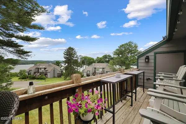 111 Green CIR #G3, Paupack, PA 18451