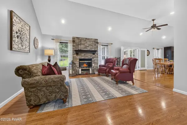 115 Columbine LN, Milford, PA 18337