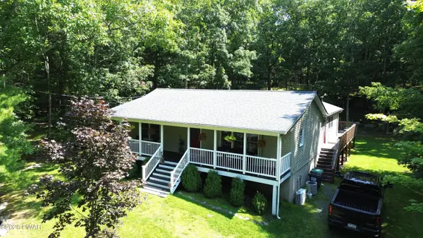 136 Gunstock LN, Tafton, PA 18464