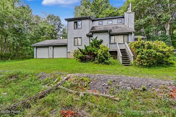 10 Tanglewood LN, Lake Ariel, PA 18436