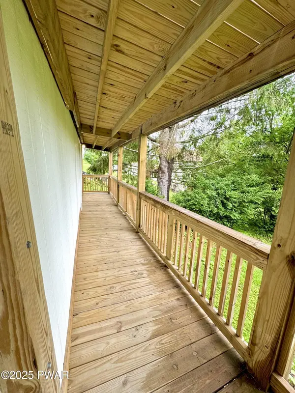 742 Delaware ST, Forest City, PA 18421