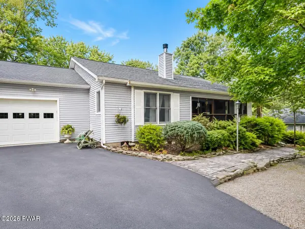 514 Maple Ridge DR, Lords Valley, PA 18428