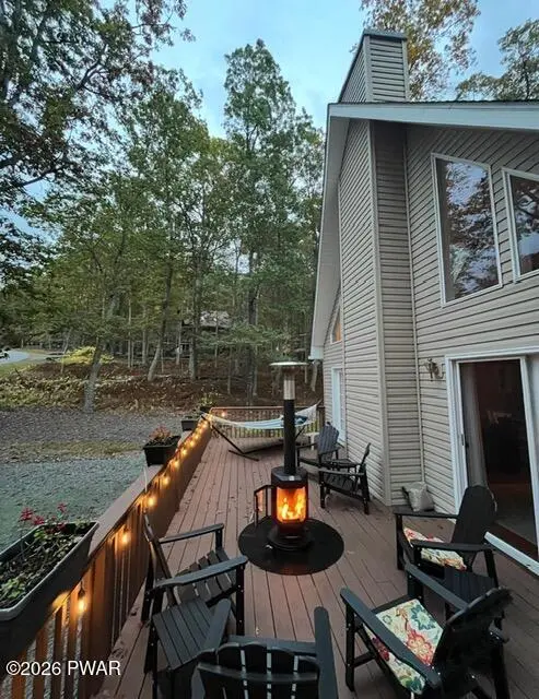 129 Laurel RD, Lackawaxen, PA 18435