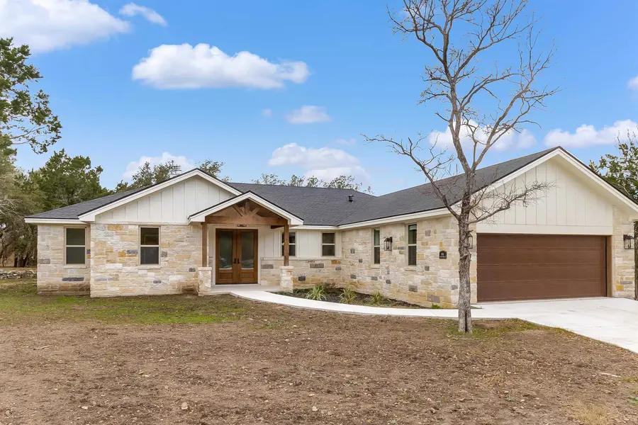 914 W Oakridge DR, Marble Falls, TX 78654