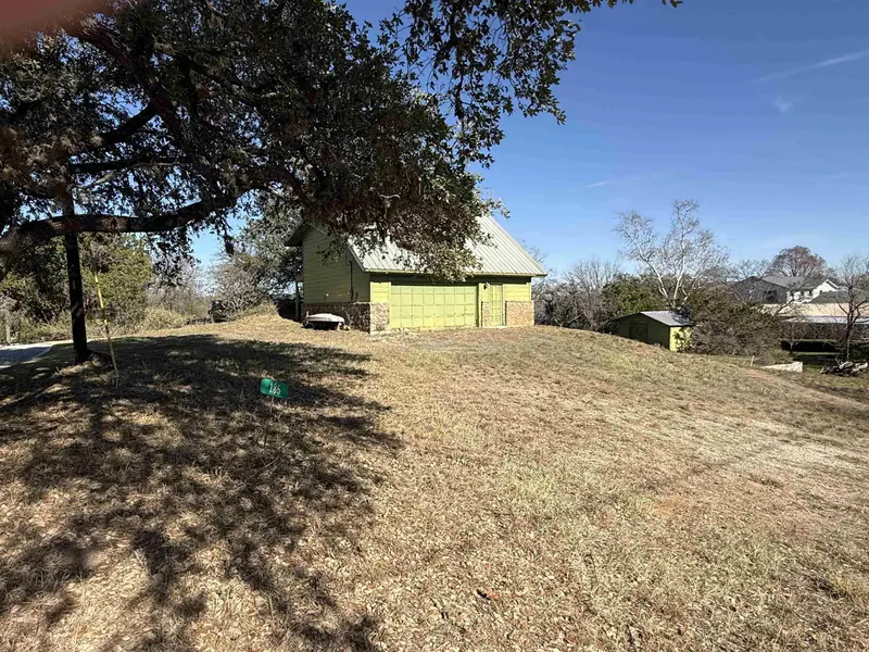 185 Roadrunner LN, Burnet, TX 78611