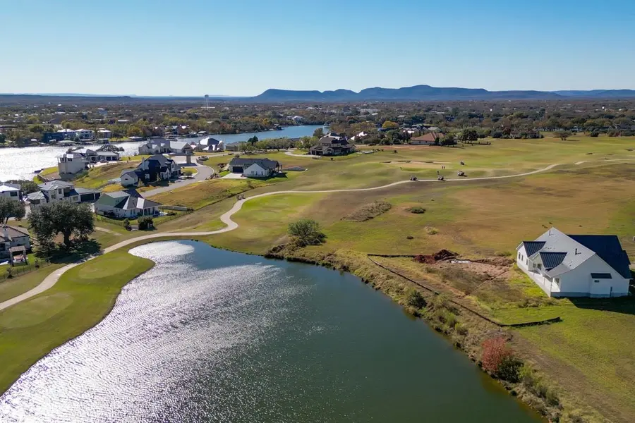 220 Sandia LOOP, Kingsland, TX 78639
