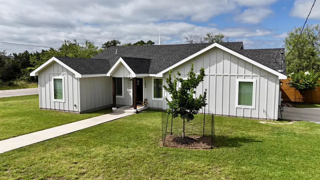 103 Driftwood DR, Granite Shoals, TX 78654