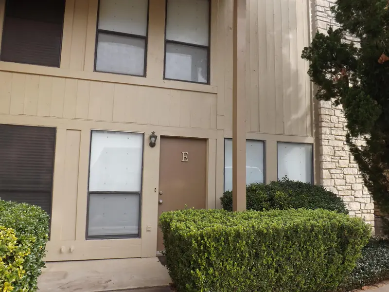 704 HSB Blvd #E, Horseshoe Bay, TX 78657