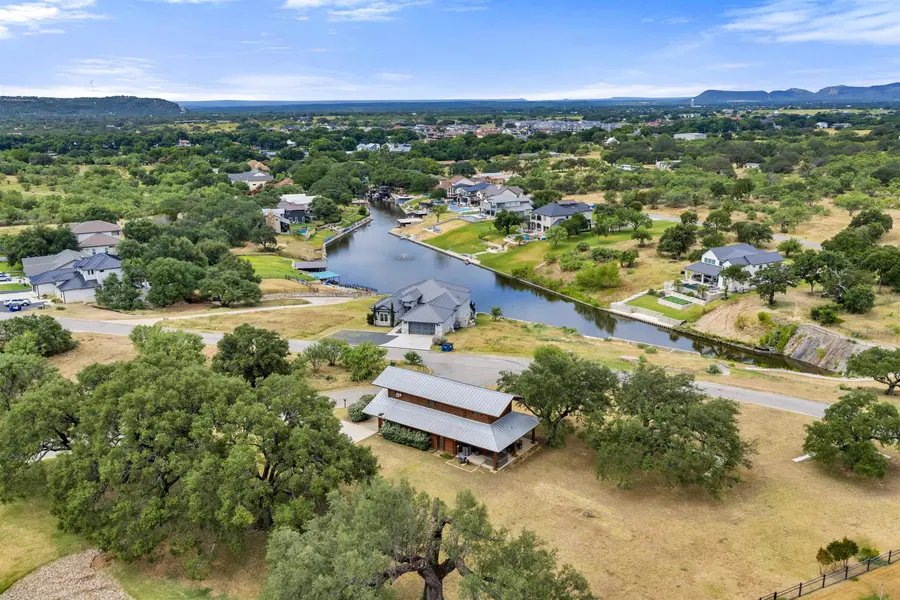 105 Stacia LN, Kingsland, TX 78639