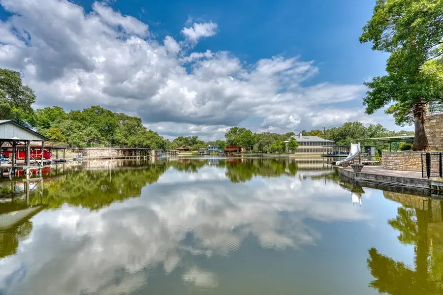 105 Mesquite Bend, Kingsland, TX 78639