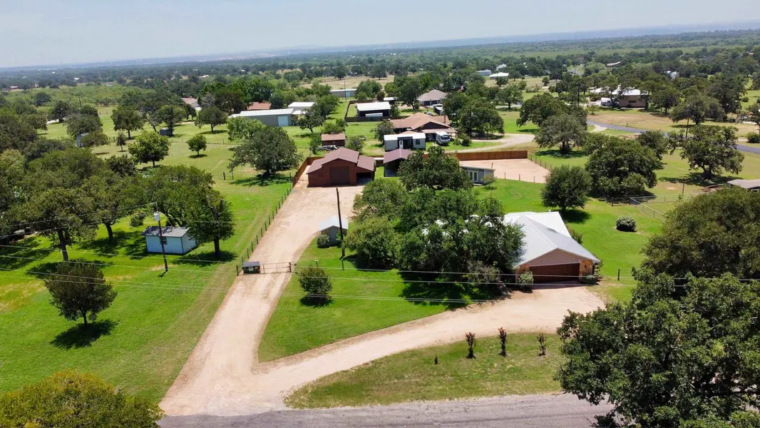415 Ancient Oaks Dr, Marble Falls, TX 78654