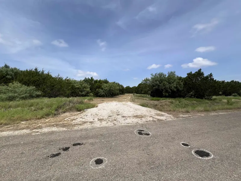 118 High View Dr LN, Lampasas, TX 76550