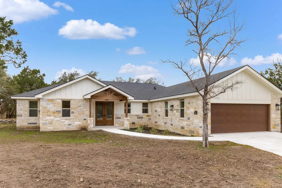 914 W Oakridge DR, Marble Falls, TX 78654