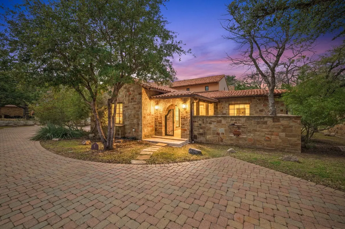 145 La Serena LOOP, Horseshoe Bay, TX 78657