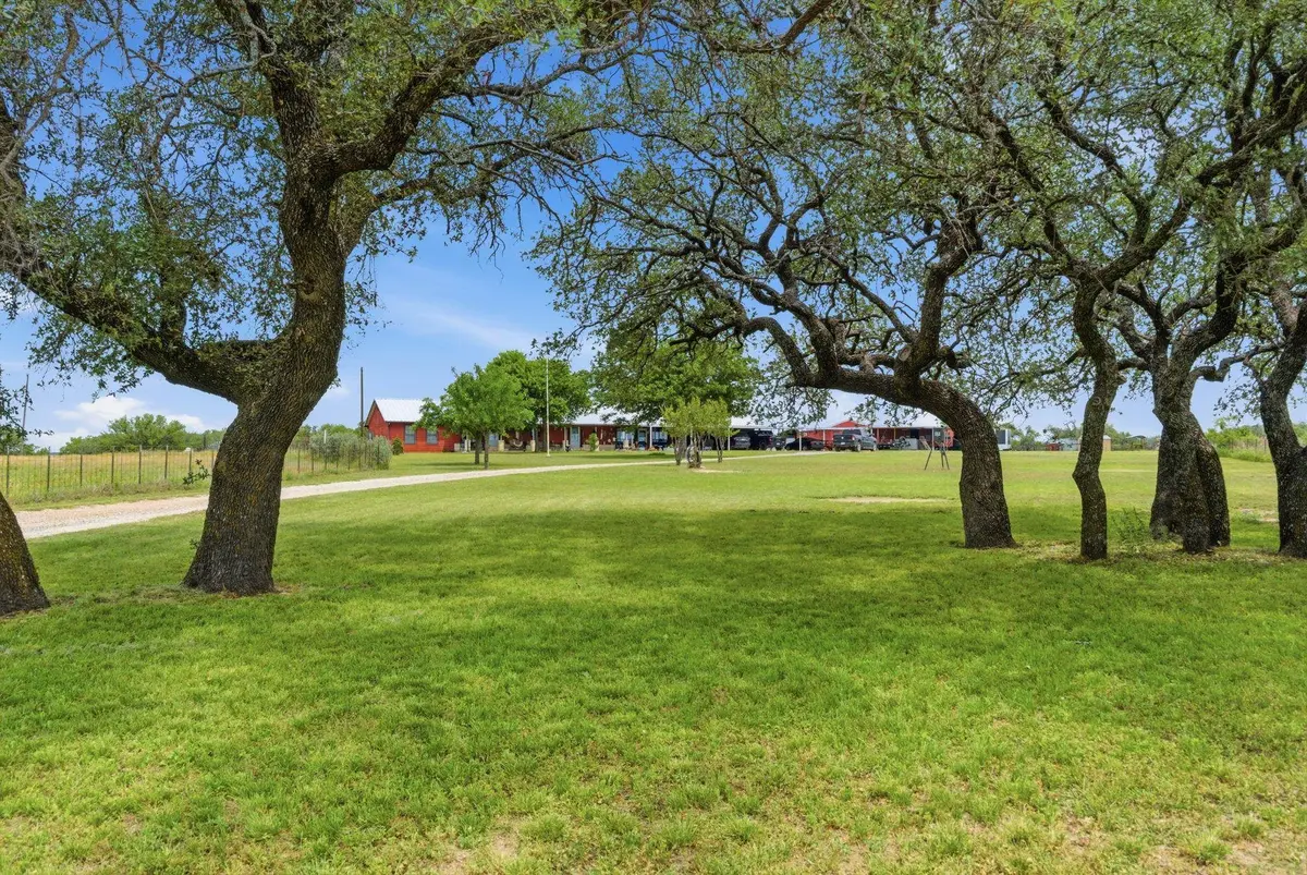 1360 W US 84 HWY, Mullin, TX 76864
