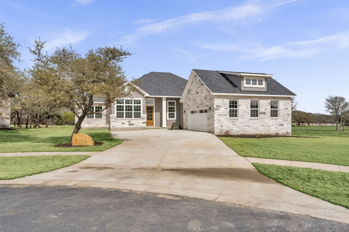 108 Double Circle DR, Burnet, TX 78611