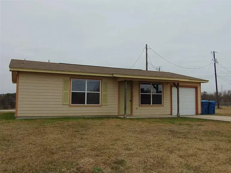 217 South Avenue S, Marble Falls, TX 78654