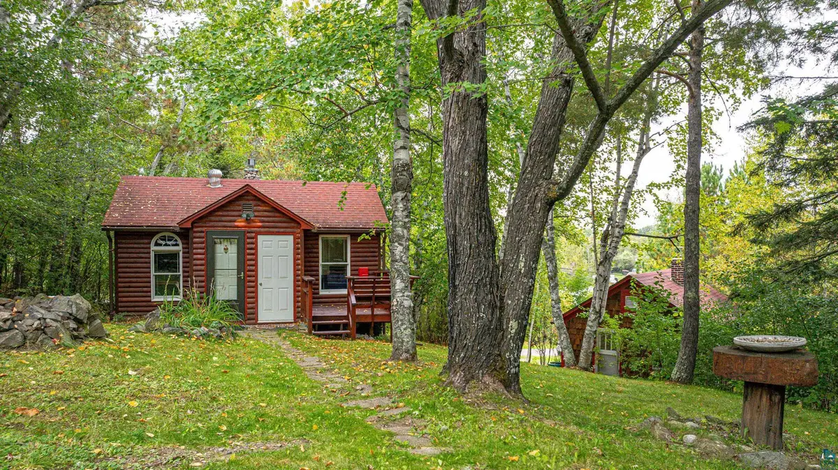 52 W Chandler Rd, Ely, MN 55731